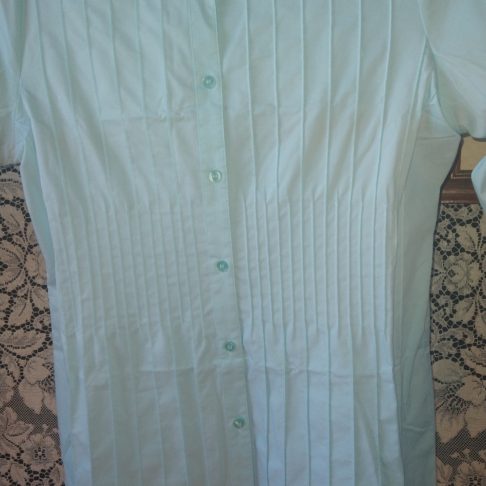 Du Jour powder baby blue long sleeve shirt vertical ruffle button up button cuff - Picture 3 of 6